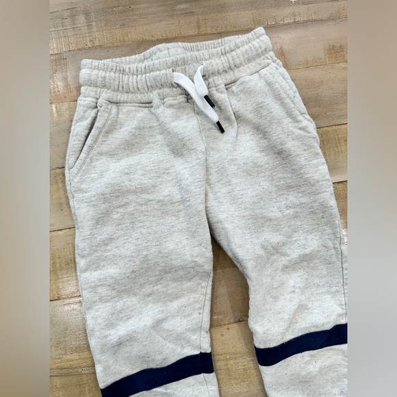 Sovereign Code boys toddler matching hooded sweater jogger pants set - Picture 6 of 15